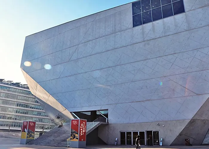 Surf فندق مبيت وإفطار *