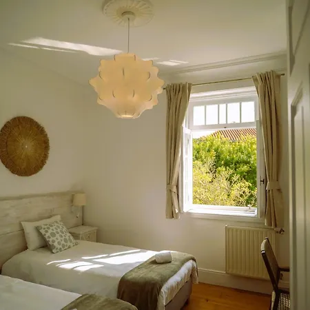 Surf Alojamento de Acomodação e Pequeno-almoço *