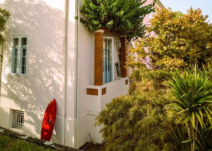 Surf 住宿加早餐酒店 *