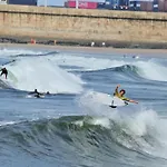 Surf Oda ve Kahvaltı Porto