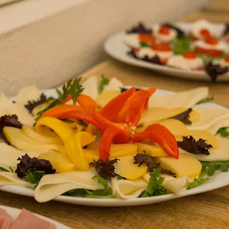 Surf Nocleg ze śniadaniem