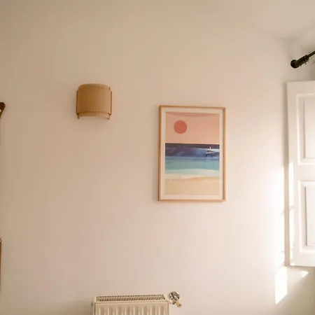 Surf Oda ve Kahvaltı