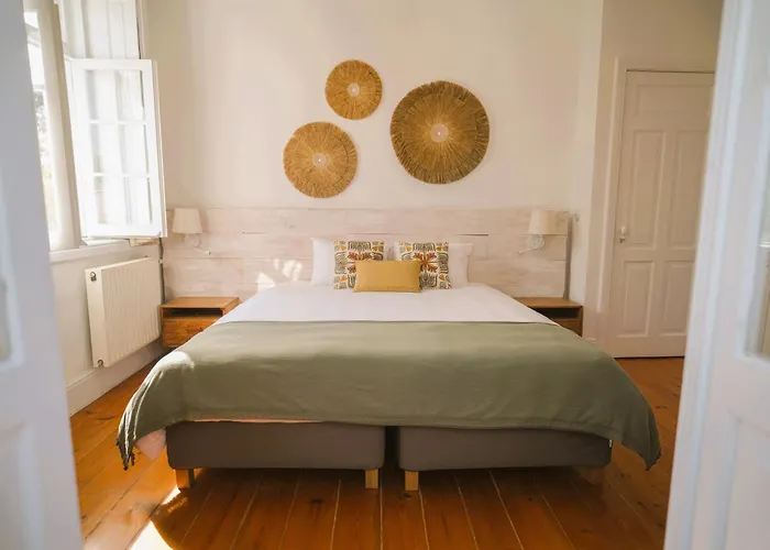 Oda ve Kahvaltı Surf